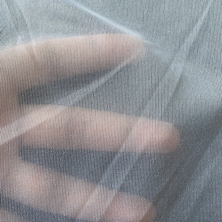 В наличии распродажа костюмов из 100 полиэстера 45 г/кв. М