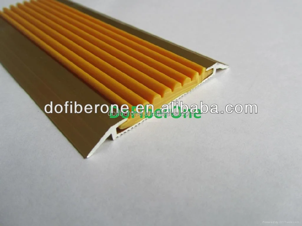 anti skid carborundum and rubber insert aluminum stair nosing