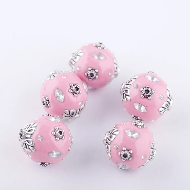 Multicolored Pieces Handmade Indonesia Beads, with Brass Core Round Size About 20mm in Diameter Indonesia Beads