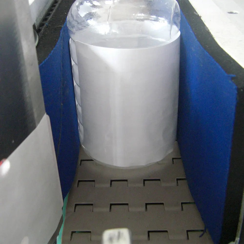 YM510 Automatic Top quality PET round labeling machine mini plastic bottle  label applicator