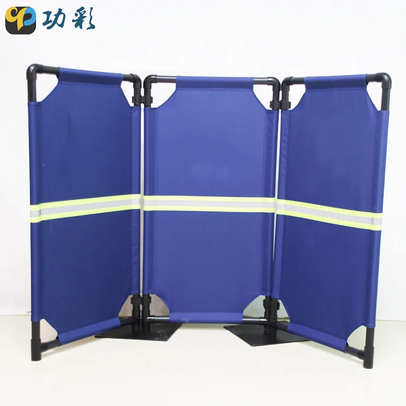 Three Panel Advertising Panel Plastic Oxford Cloth Folding Reflective Safety Barricade Crowd Control Barrier With Metal Base