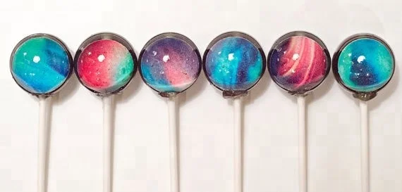 Custom wholesale fruit flavor planet shape sweet lollipop candy