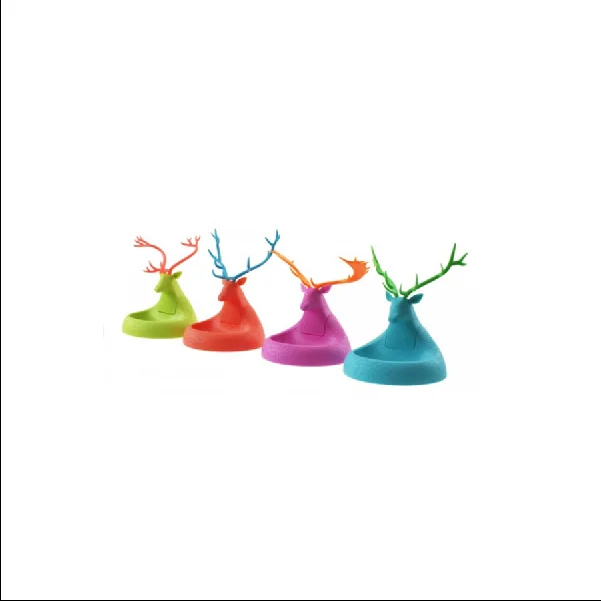 
Пластиковый держатель для бумаги с оленем 