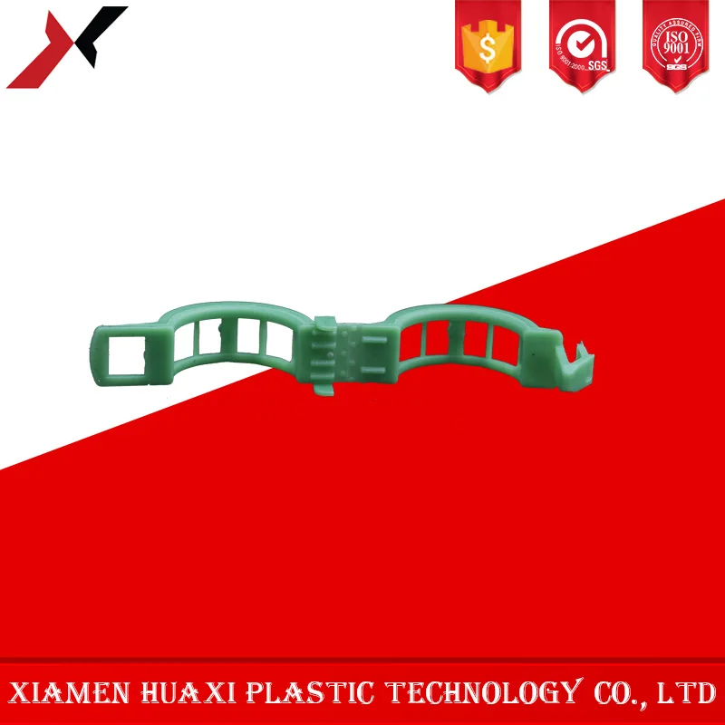 
biodegradable tomato clip in arch forcing house 