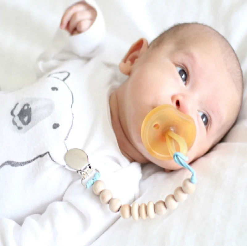 
Metal Wooden Baby Pacifier Dummy Clips Infant Soother Clasps Holders Accessories 