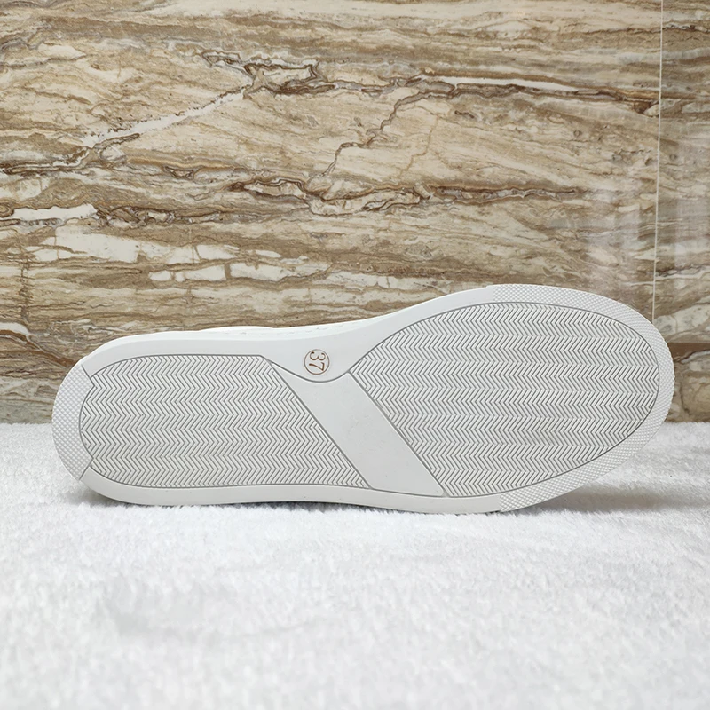 MOQ 1 PCS Women Lace Ups Plain White sport Shoes Soft high quality genuine leather Casual Sneakers