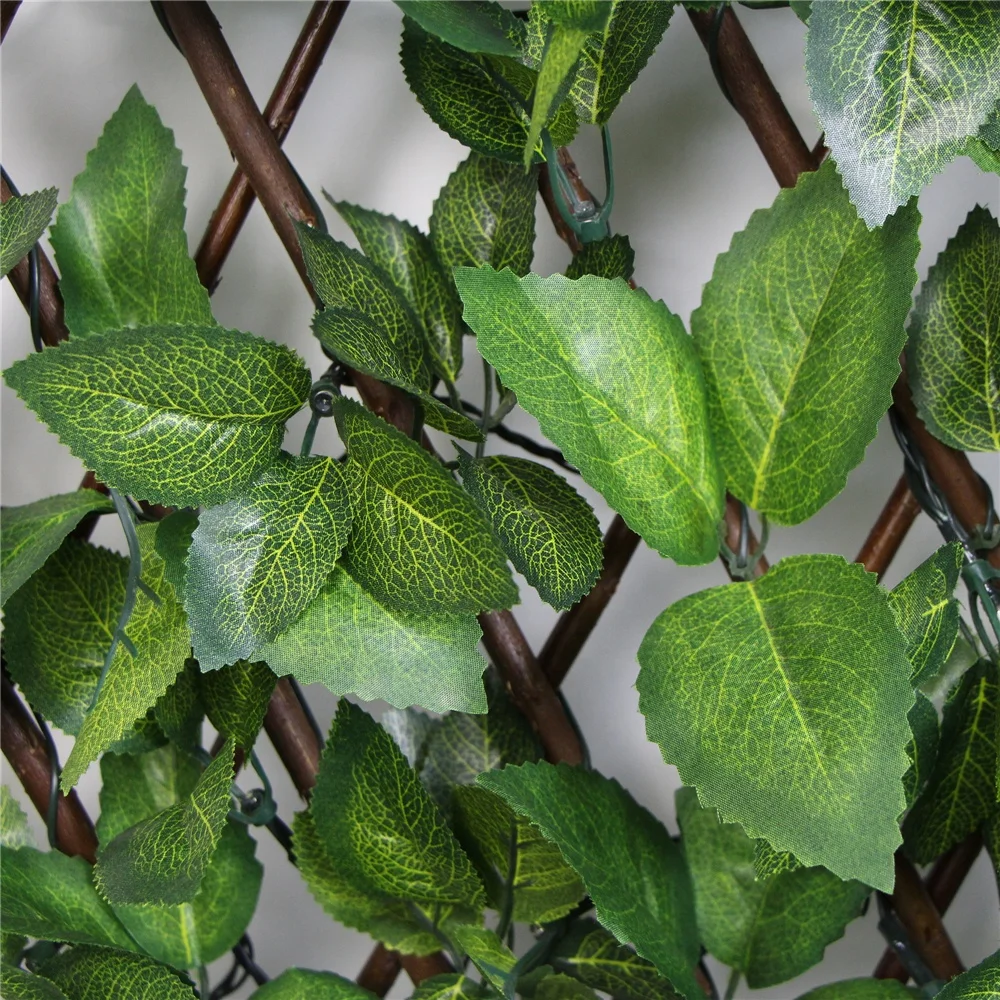 China wholesale artificial plastic ivy trellis fence for outdoor or indoor decoration