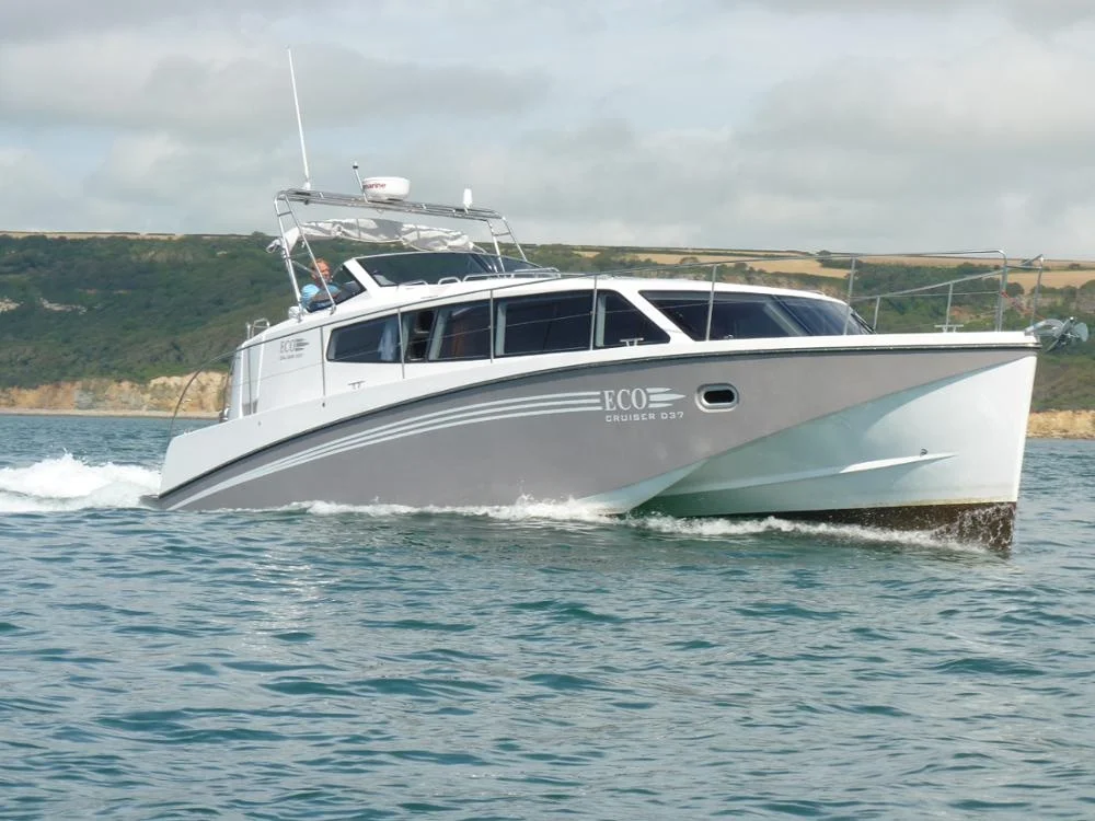 Яхта Trimaran 37