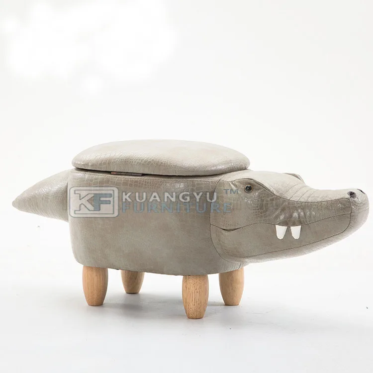 2019 Children furniture sets Pet Crocodile Animal Shape Child Chair Wooden Stools for Sale