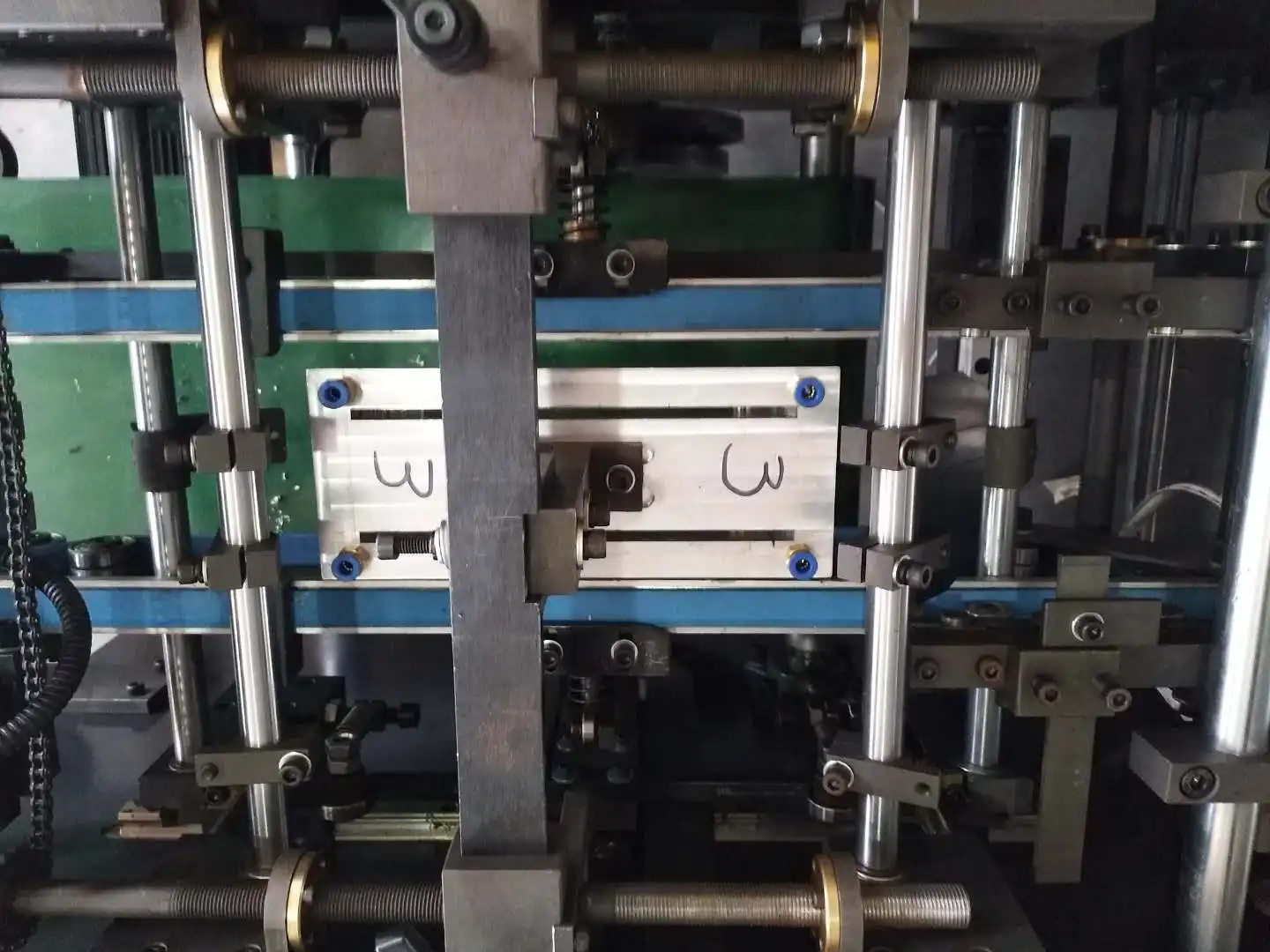 Dakiou HBJ-D300 Automatic High-Speed Paper Carton Erecting Machine