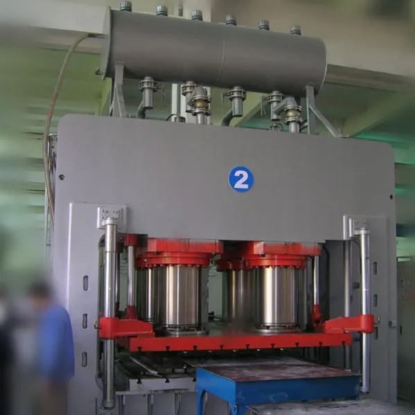 New design compressed wood pallet making machine