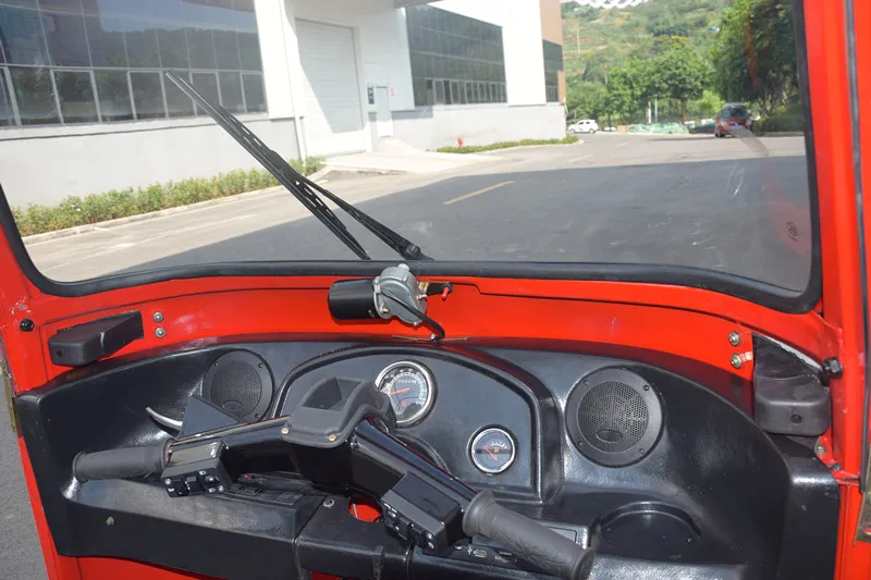 6 Passenger Bajaj Three Wheeler