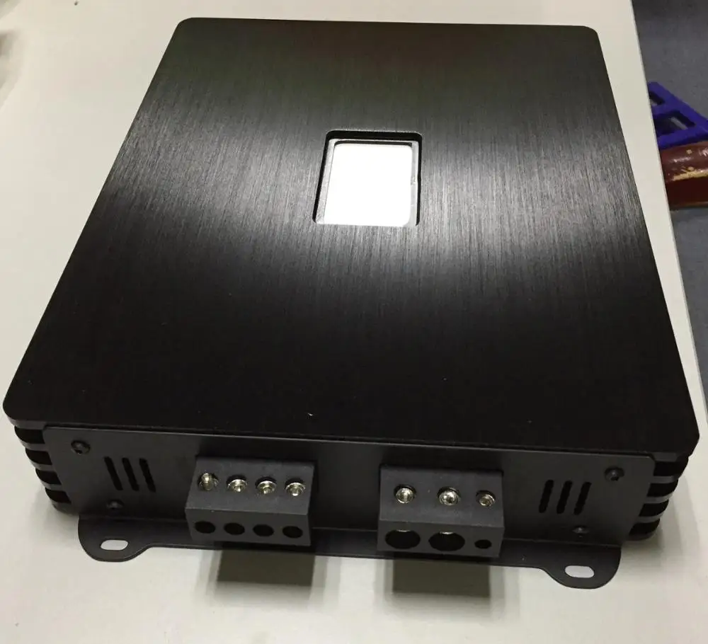 Car audio system 800W RMS