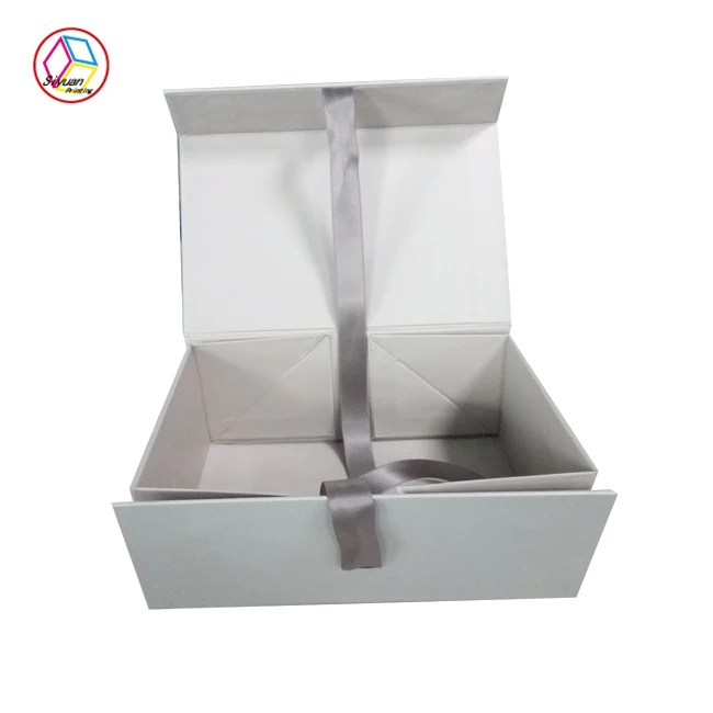 Custom ribbon closure magnetic empty gift box for gift packaging