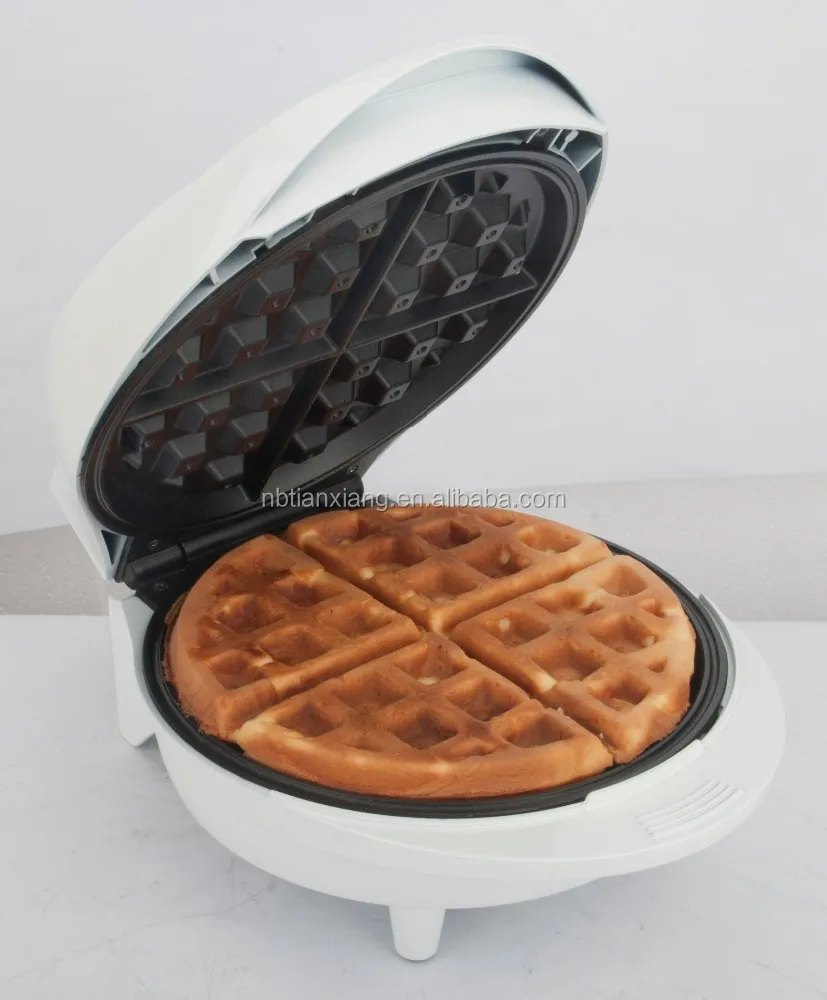 Hot sale Non-Stick Breakfast Waffle Machine Mini Personal Electric Waffle Maker