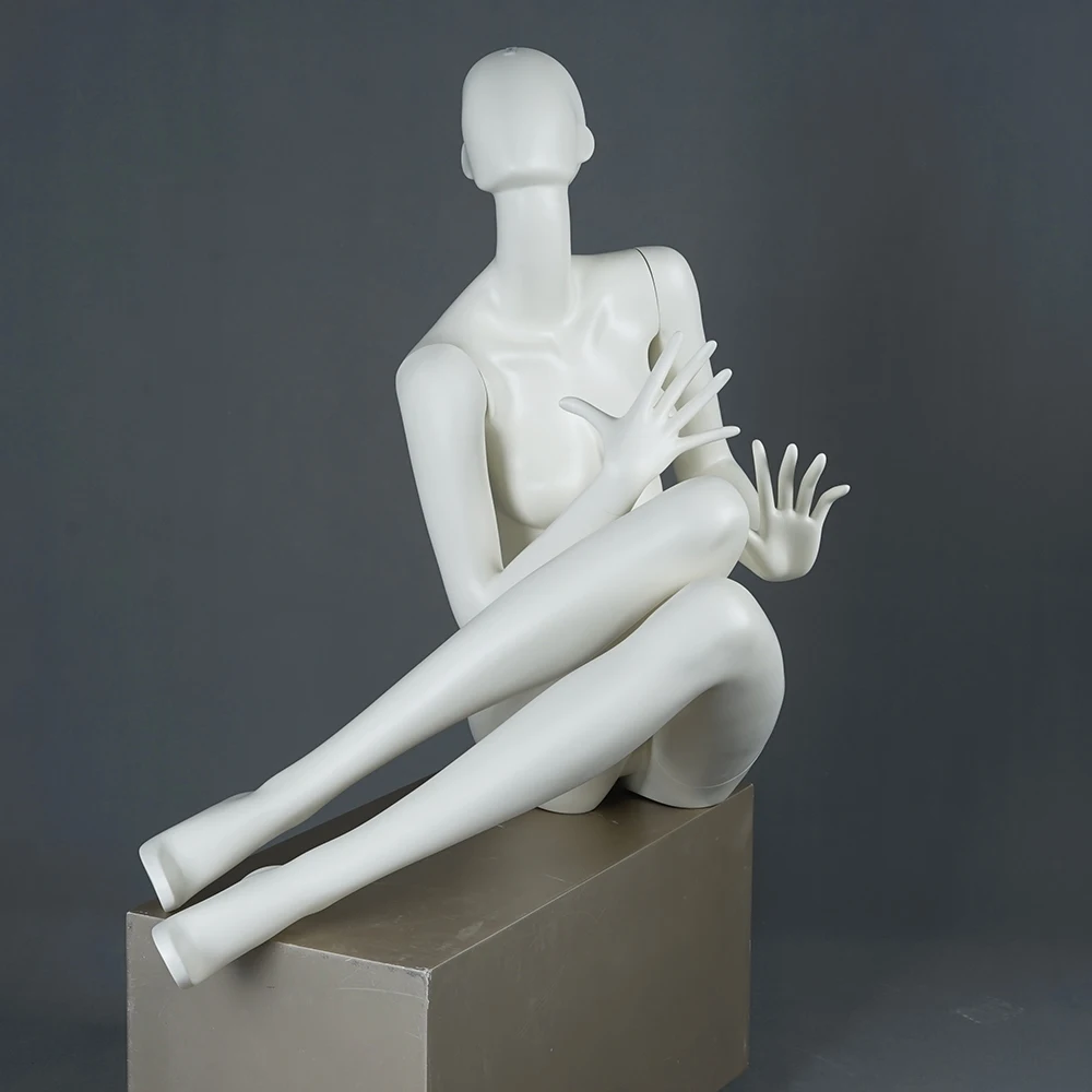 Modern design lifelike boutique posing full body nude sit down female sitting mannequin for sale