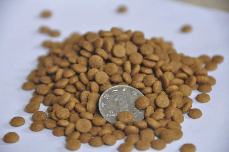 select beef and chicken and duck meat /poppy kitty  cat food