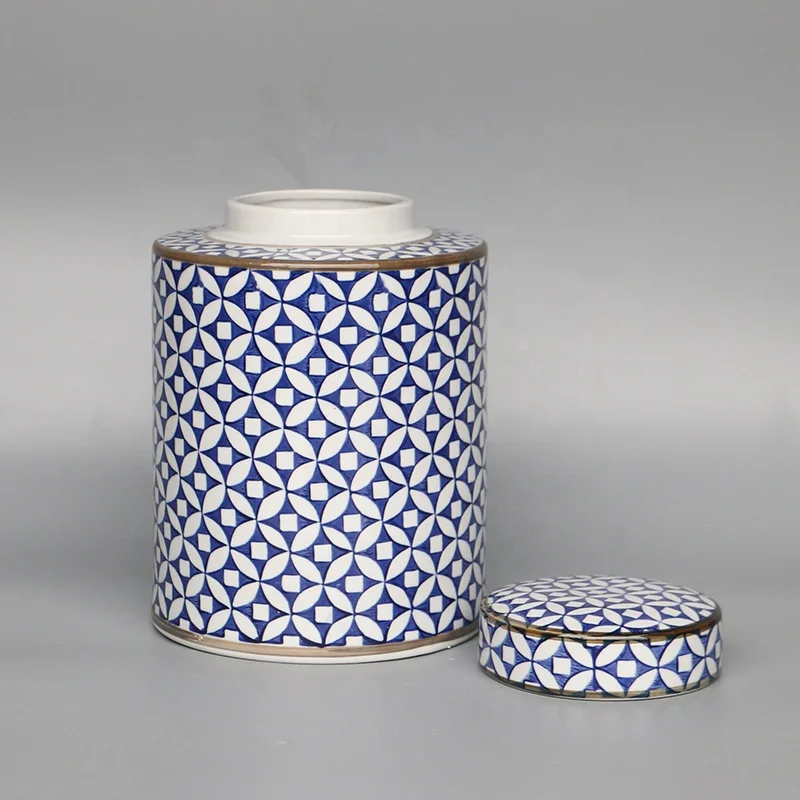 Classical Chinese blue and white porcelain copper coins pattern round ceramic storage jar for home decorate