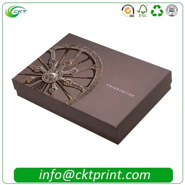 Bespoken Embossing Logo Cardboard Festival Gift Box with Paper Divider