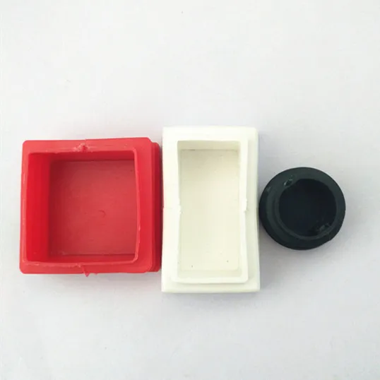 Ex-factory price wholesale in stock black white plastic cap plug threaded