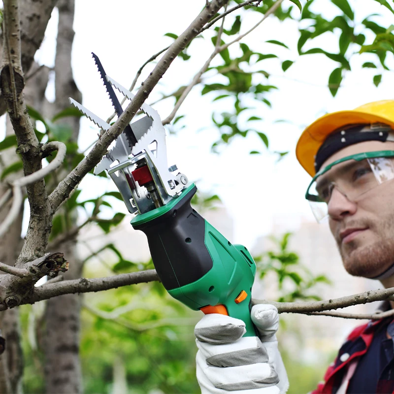 
EAST 10.8V Cordless Compact Garden Pruning Electric Saw - Branches, Wood, Plasterboard & Soft Metals - with spare blades 