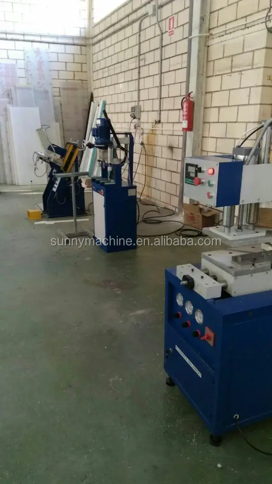 Машина для сварки окон из НПВХ