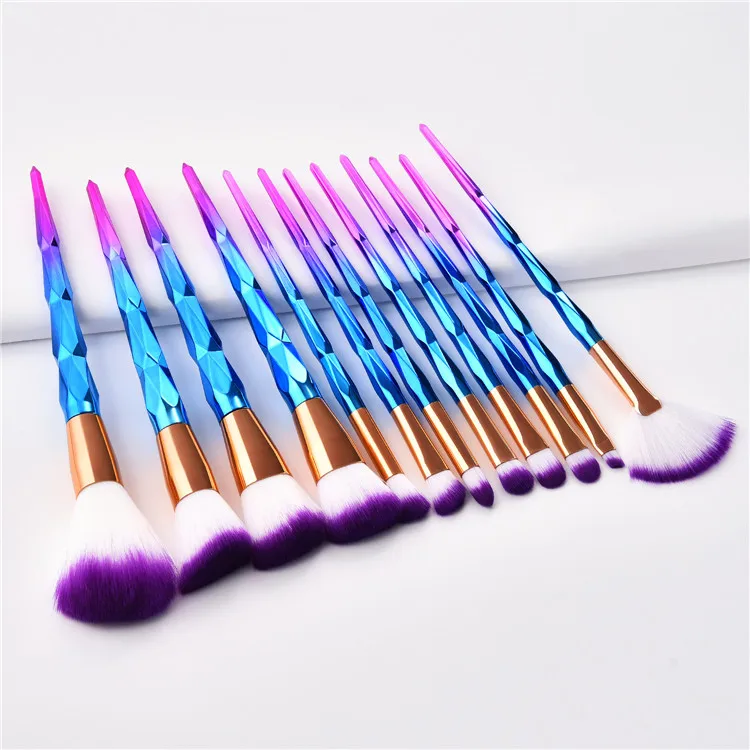 Wholesale 12 Pcs Makeup Brushes With Rainbow Bag Professional Diamond Makeup Brush Set For Making Up