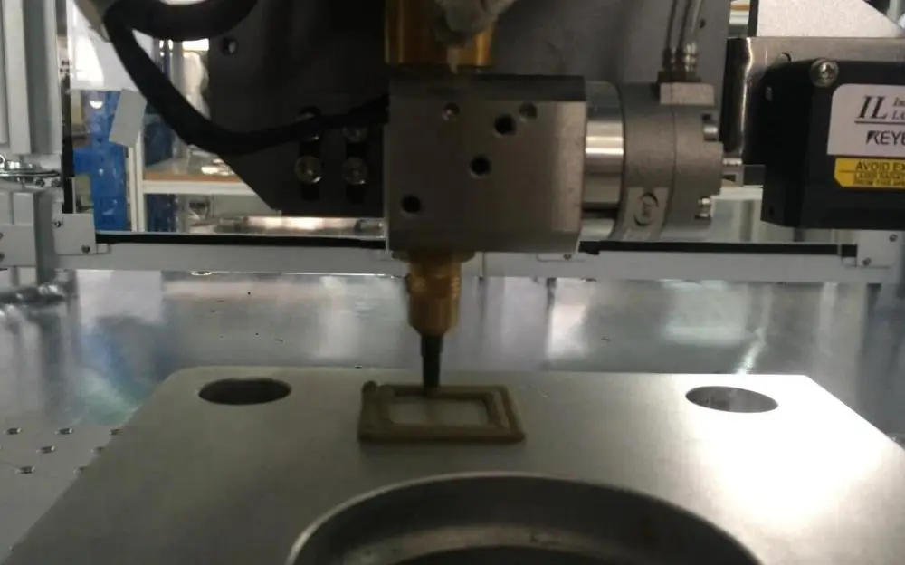 CE Certified Freestanding Automatic Servo Robotic Silicon Glue Dispensing Machine SEC-500ADW