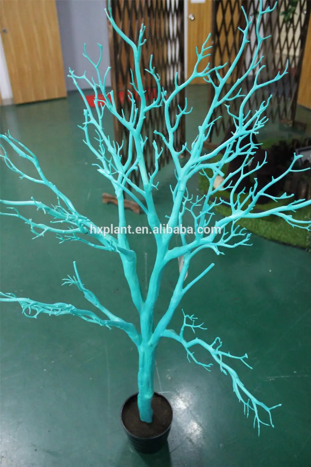 Lifelike artificial coral branches for home decoration, various colors of coral trees.