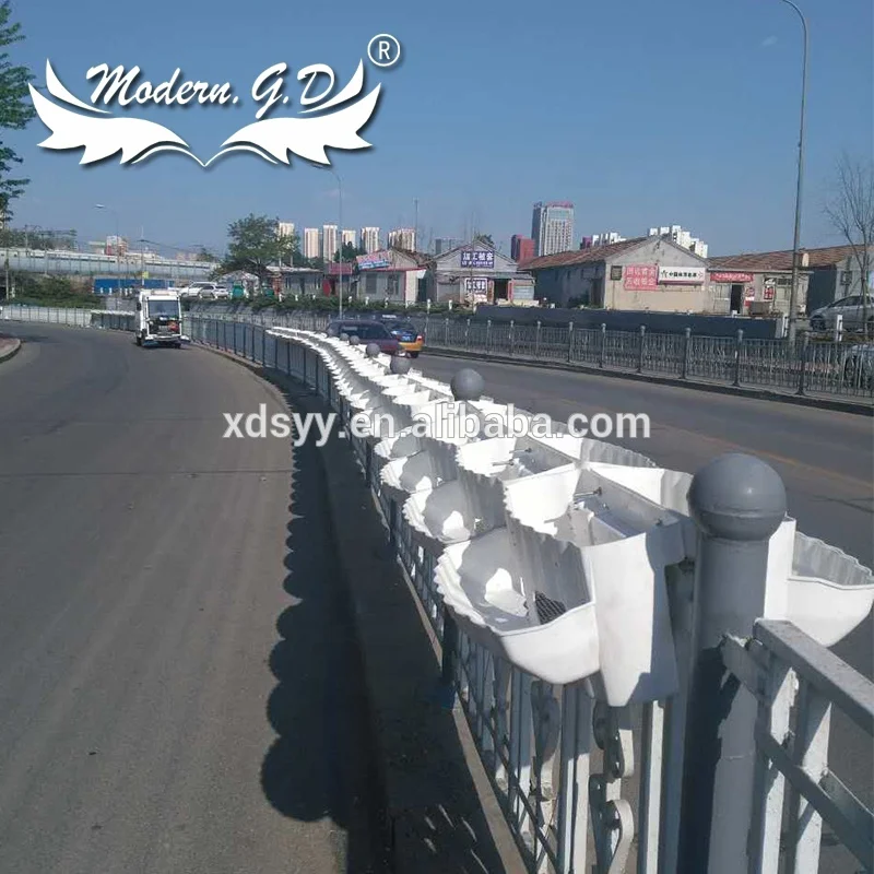 festival vertical balcony pot for road and fence planter