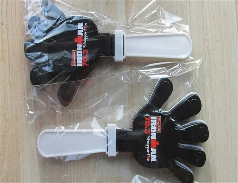 ZH2007 Customized Sport fans cheering toy plastic PP noise maker hand clapper
