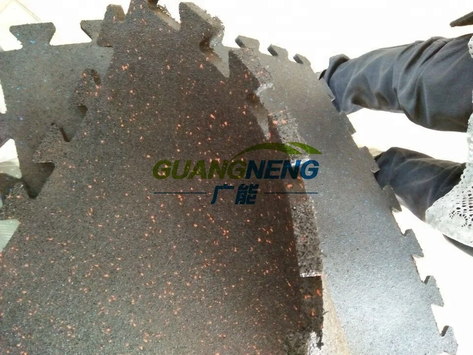 China hot sale safety gym rubber mat floor