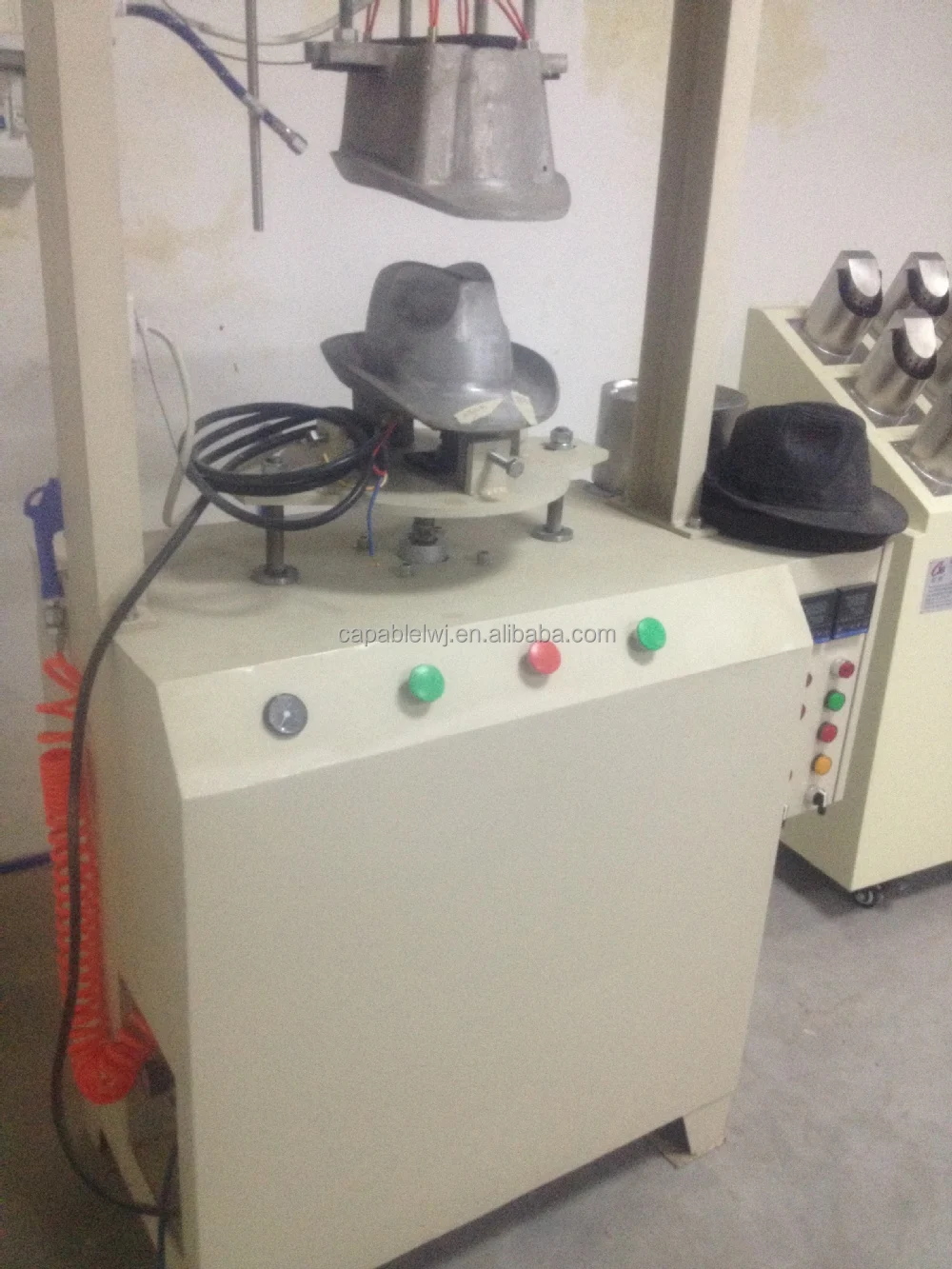 Hat blocking machine(TWO MOULDS)