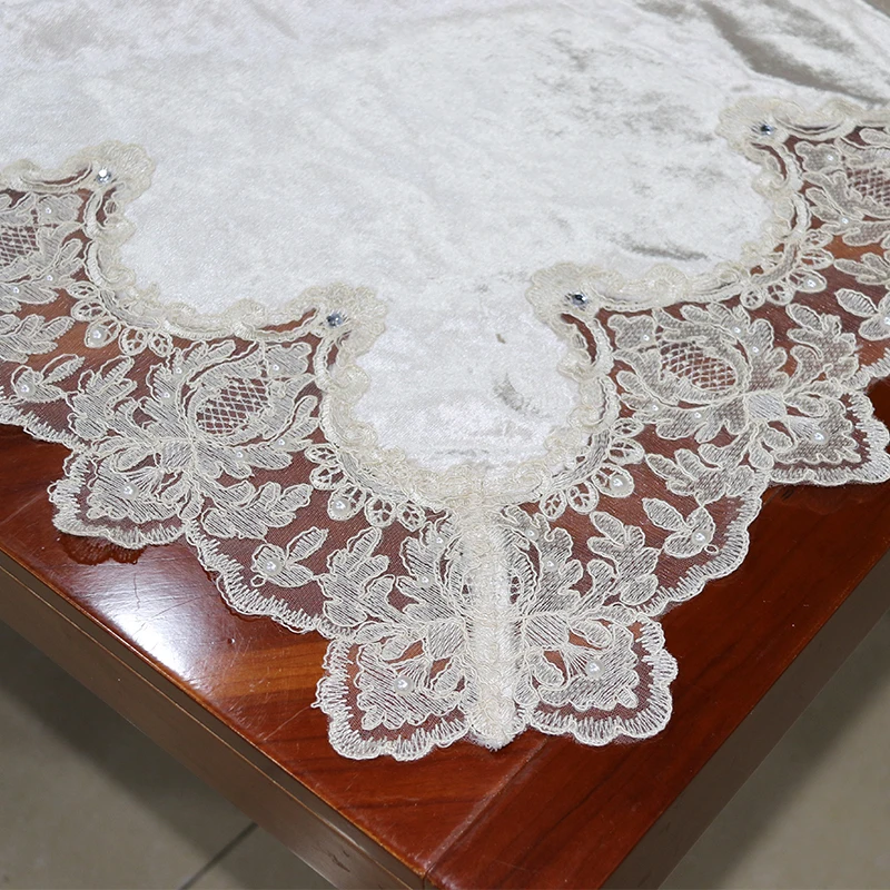 Romantic white dining room for different shapes