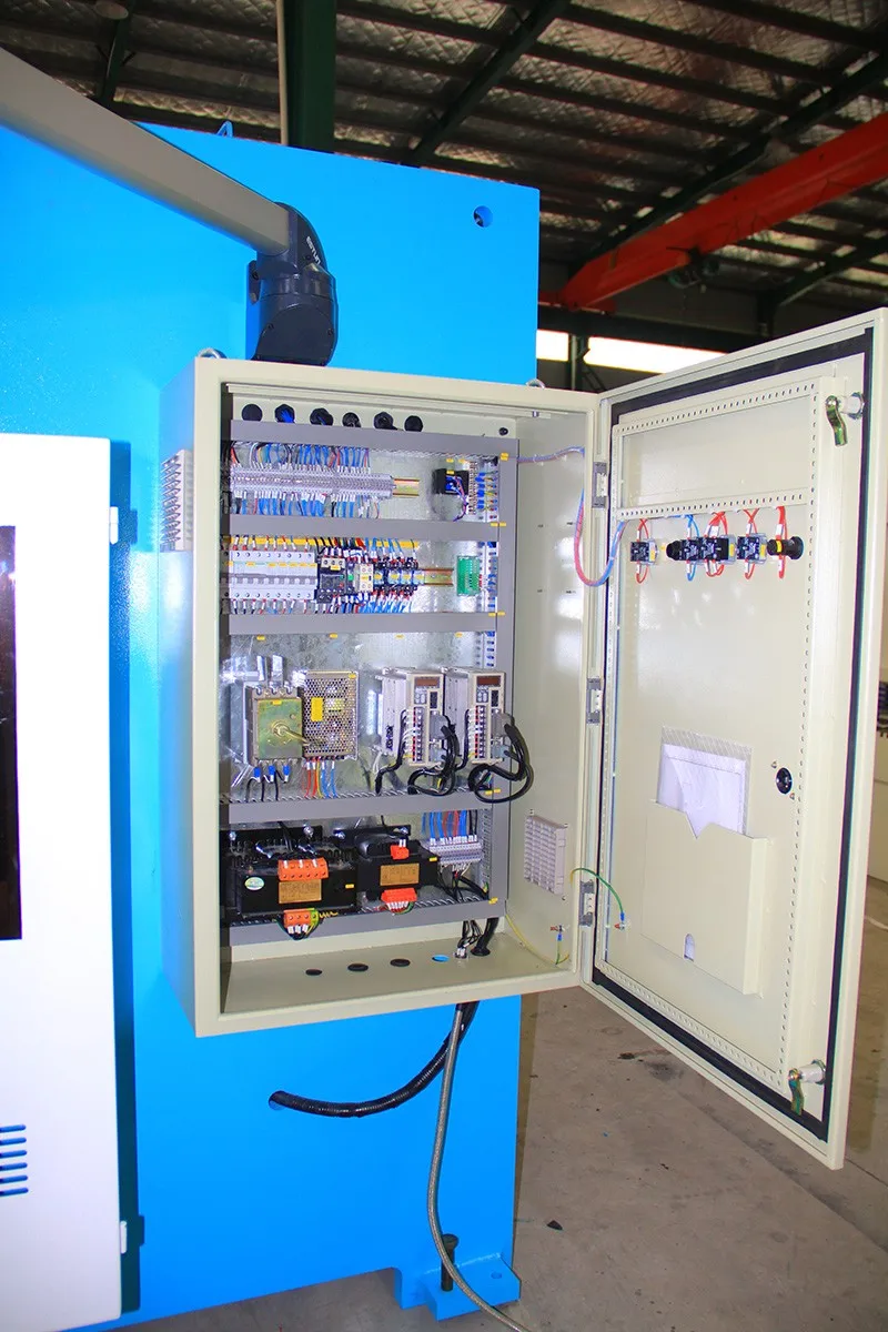 China electrohydrothermal digital control press brake