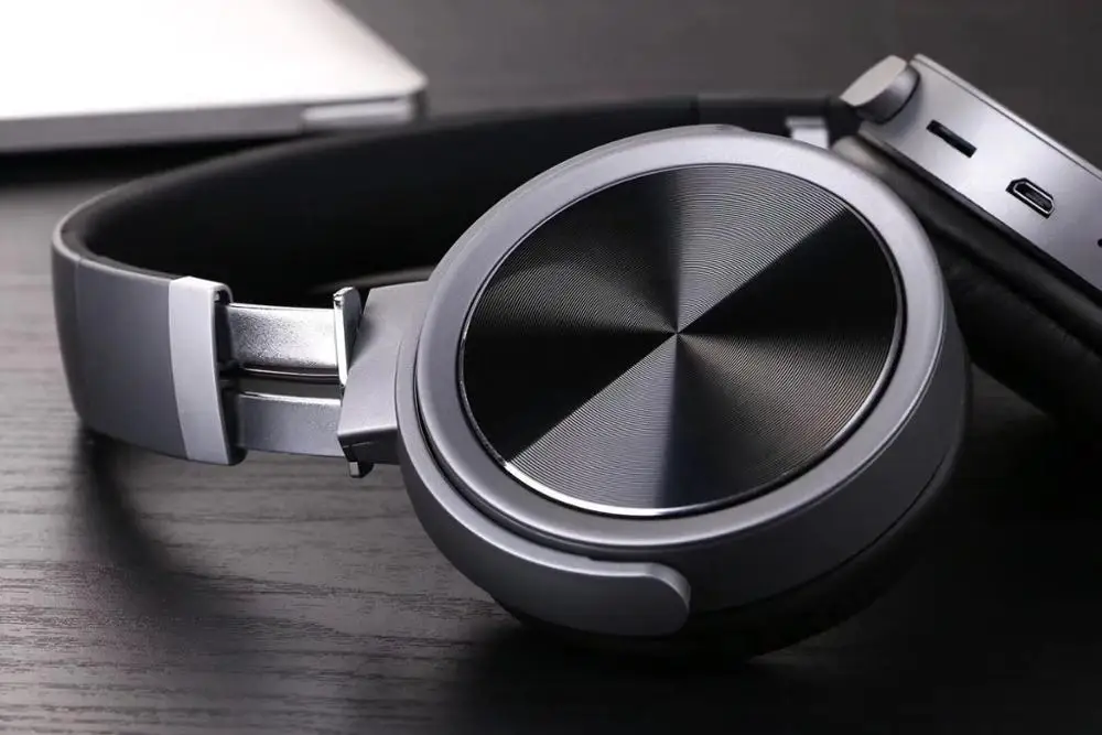 New Model Modern design Wireless Bt Headphone/Earphone