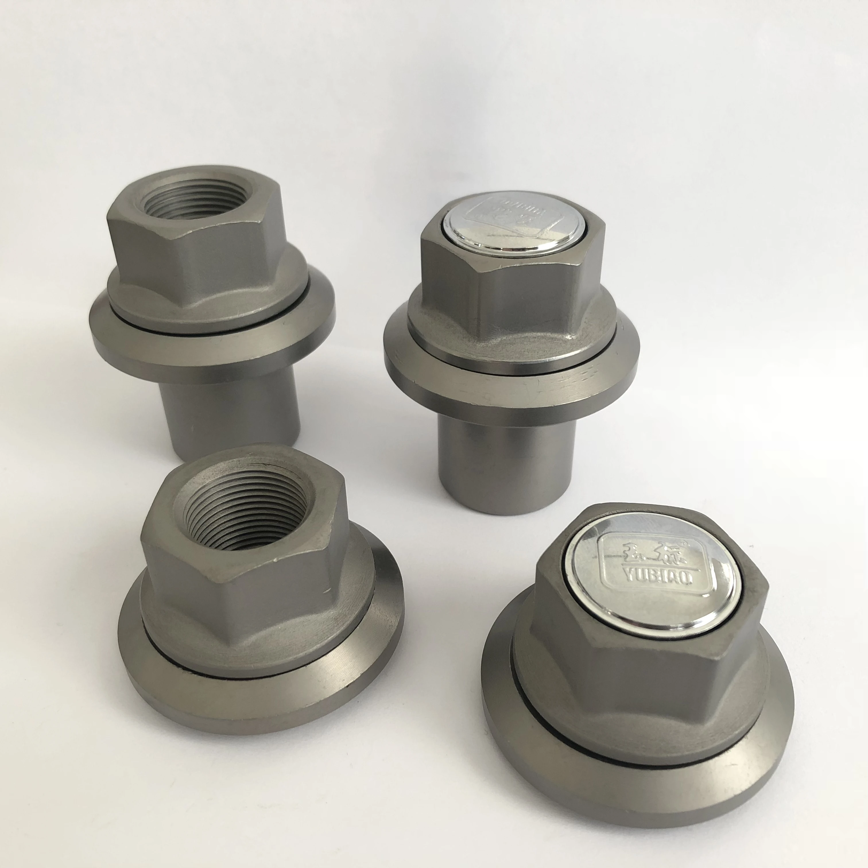 
Magnesium-aluminium alloy rim nut 
