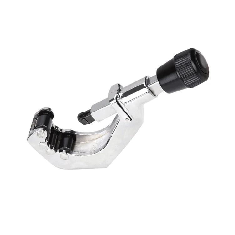 CT-206 Heavy-duty cutter, aluminum alloy body for 3/8 to 2-5/8 (10-66mm) with rollers for easy cutting