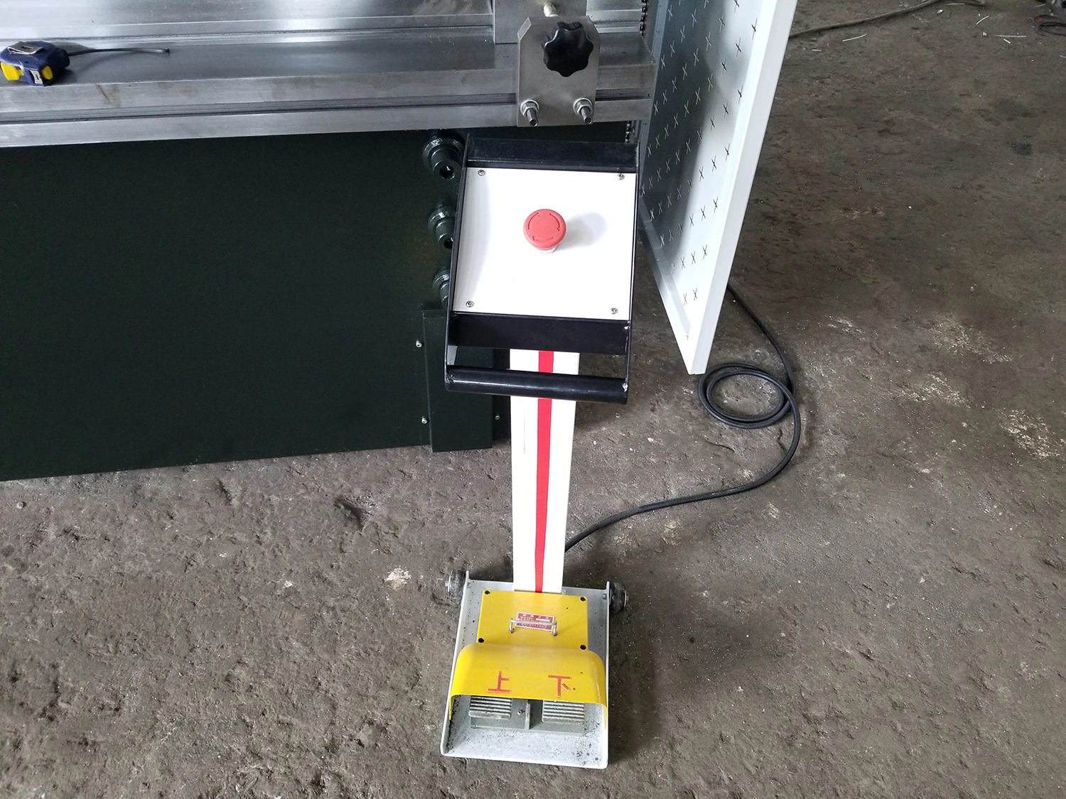 E21 NC hydraulic press brake machine and WC67K 3mm 4mm 5mm metal sheet plate press brake