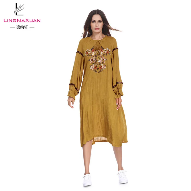 Платье для беременных с вышивкой в арабском и африканском стиле