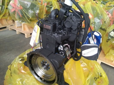 120HP Water cooling 4-Cylinder Diesel Engine 4BTA3.9-C120