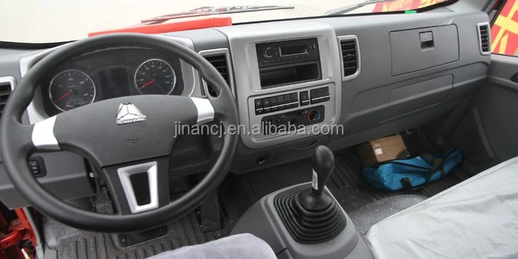 China Howo Light Trucks 4x2 Double Cab Mini Cargo Lorry Truck for sale