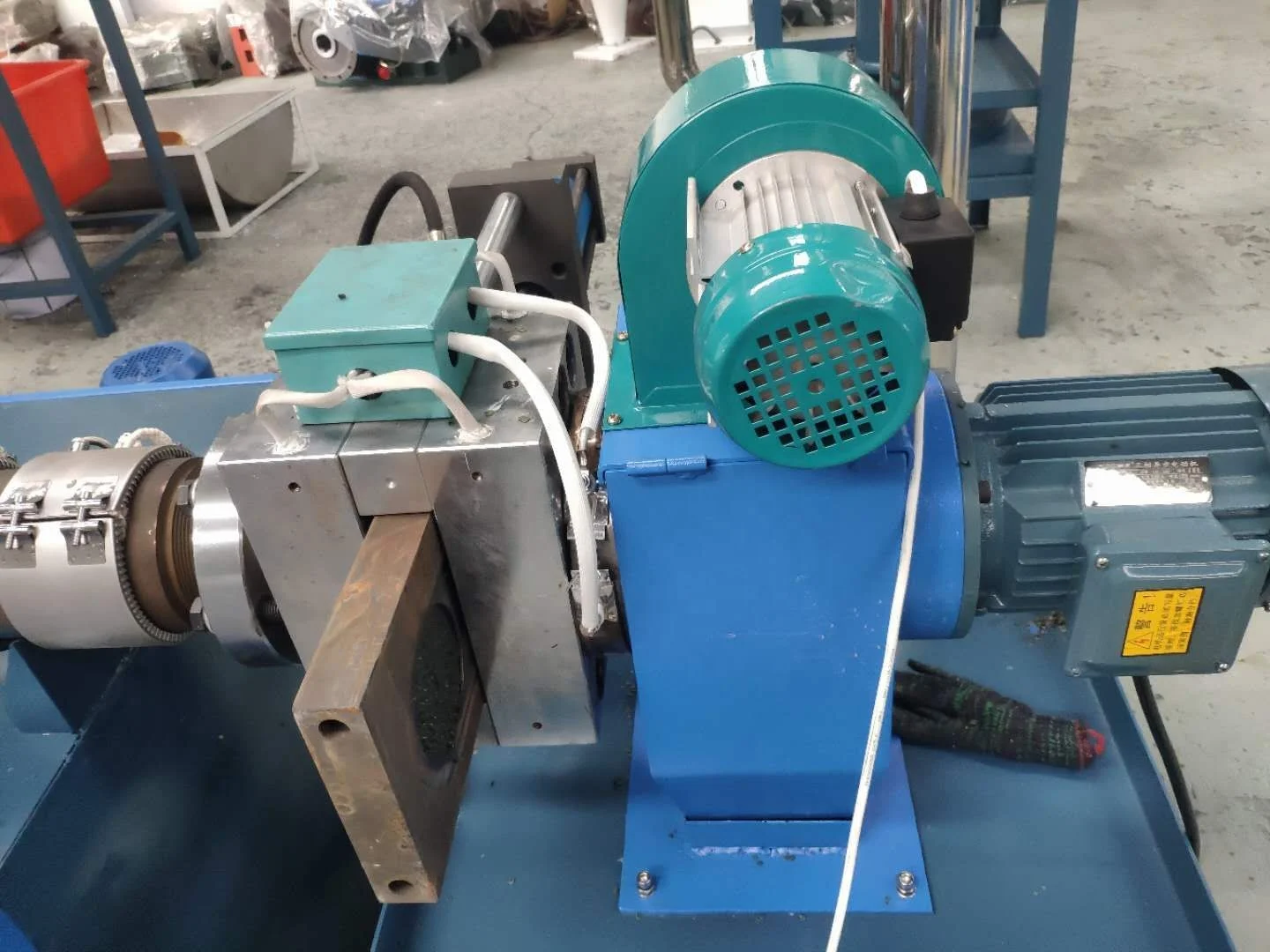 Single Two Stage PP PE ABS Small Cheap Granulator Plastic Recycling Pelletizing Machine Price