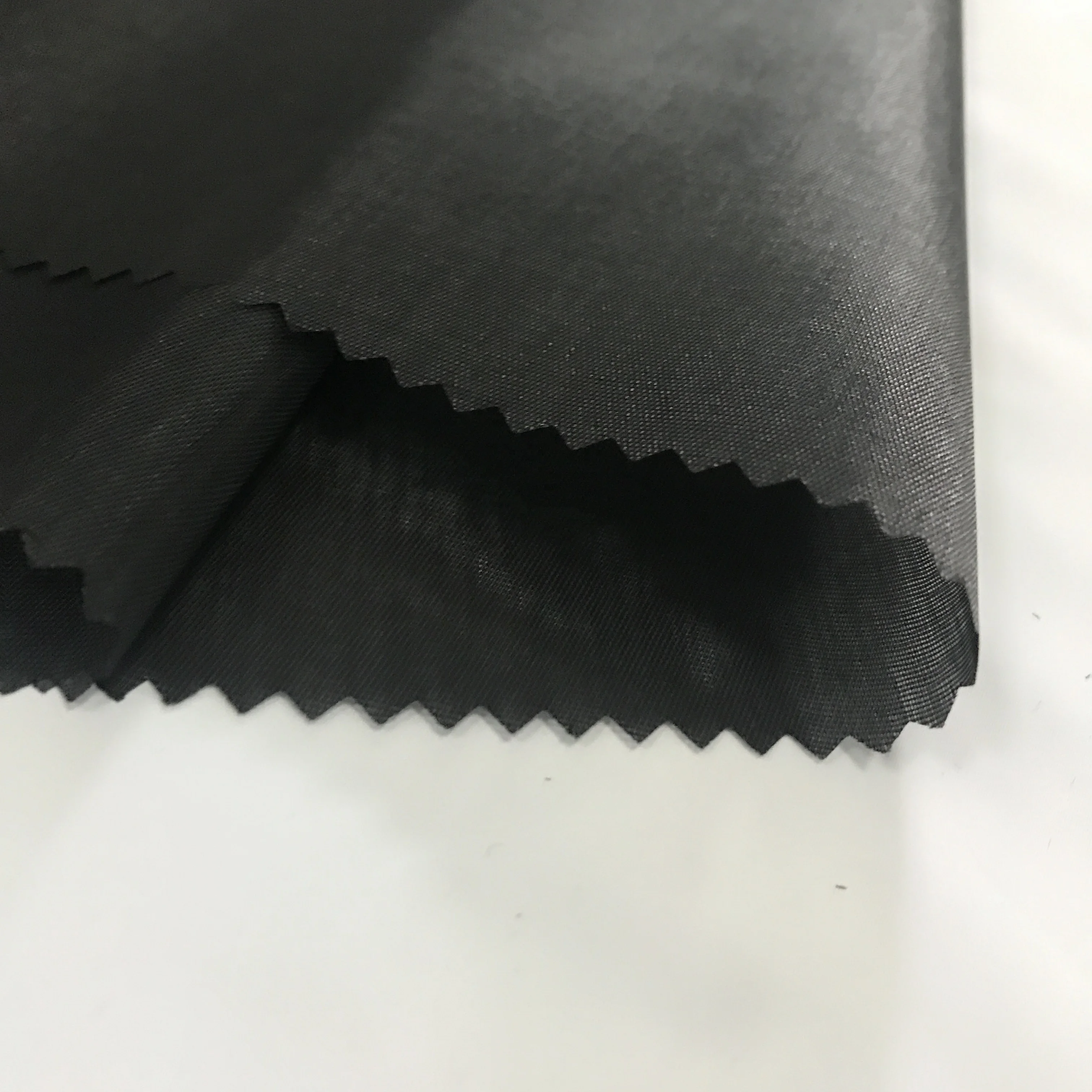 Дешевая подкладка из полиэстера и тафты Pongi черная пряжа окрашенная 6 кг 60