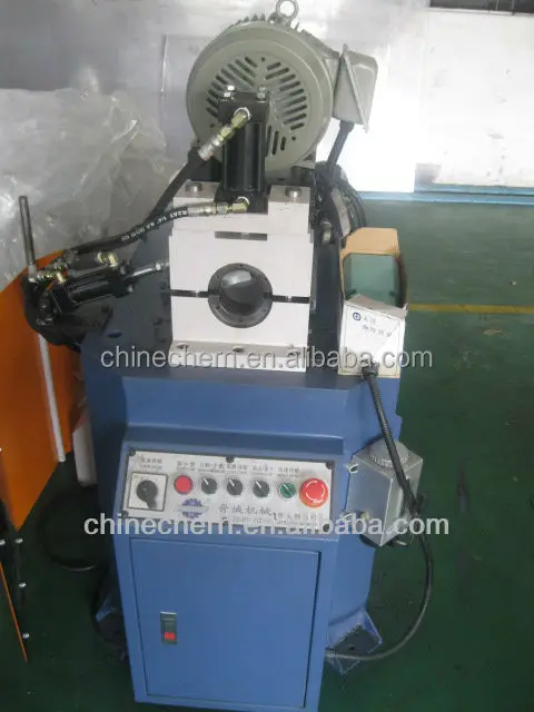 Single-head tube chamfering machine