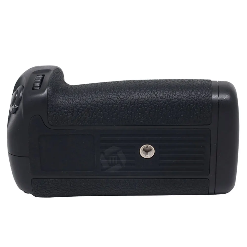 Mcoplus rechargeable vertical battery holder for Nikon D7000 EN-EL15