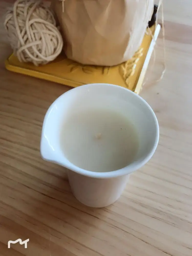 ECO friendly Cold press Organic Virgin Coconut oil Massage candle lotion candle