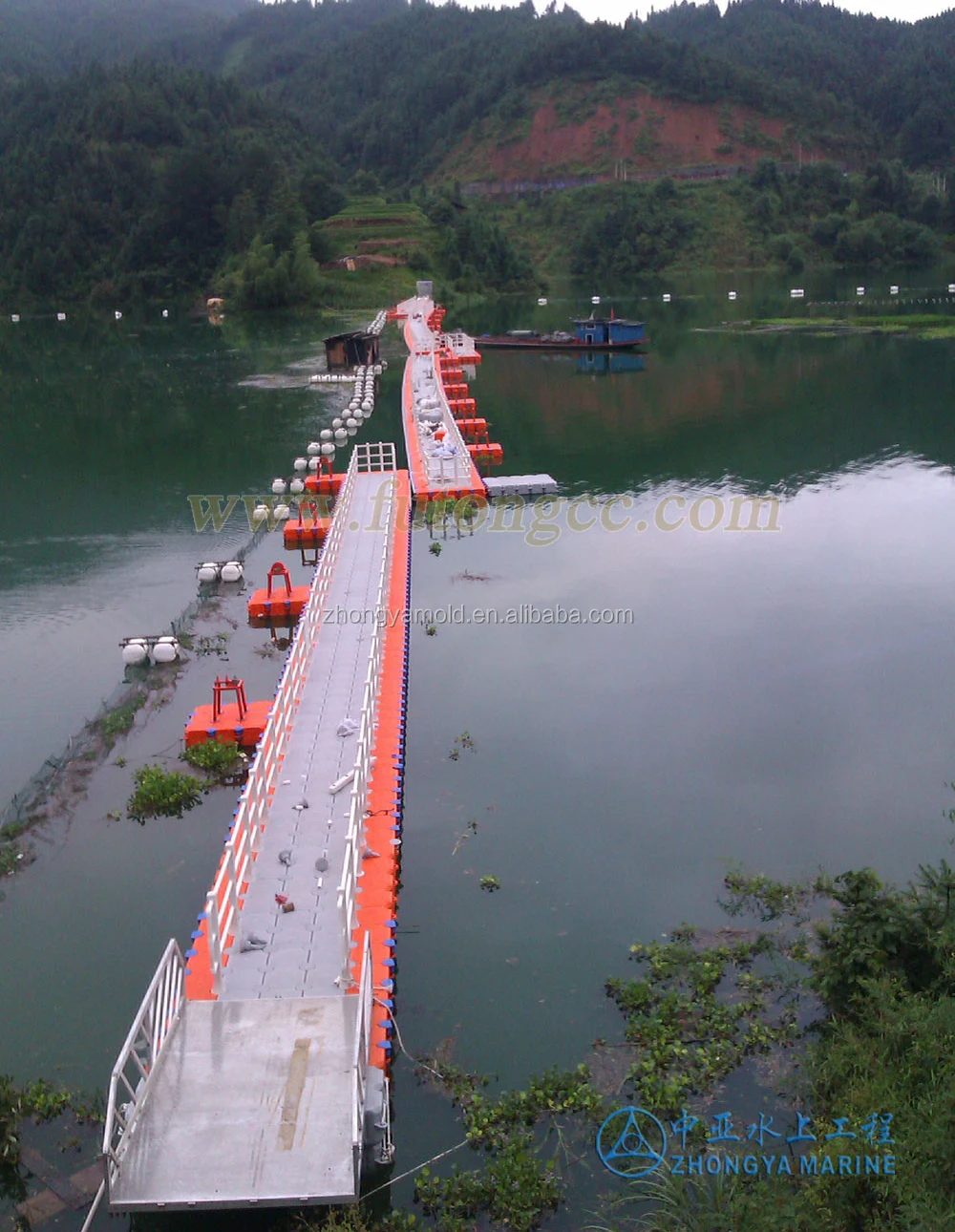 floating bridge floating pontoon block
