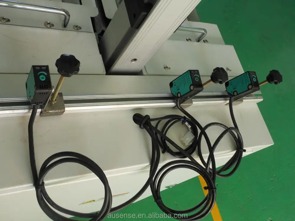 Factory price fully automatic strapping machine with belt conveyor
