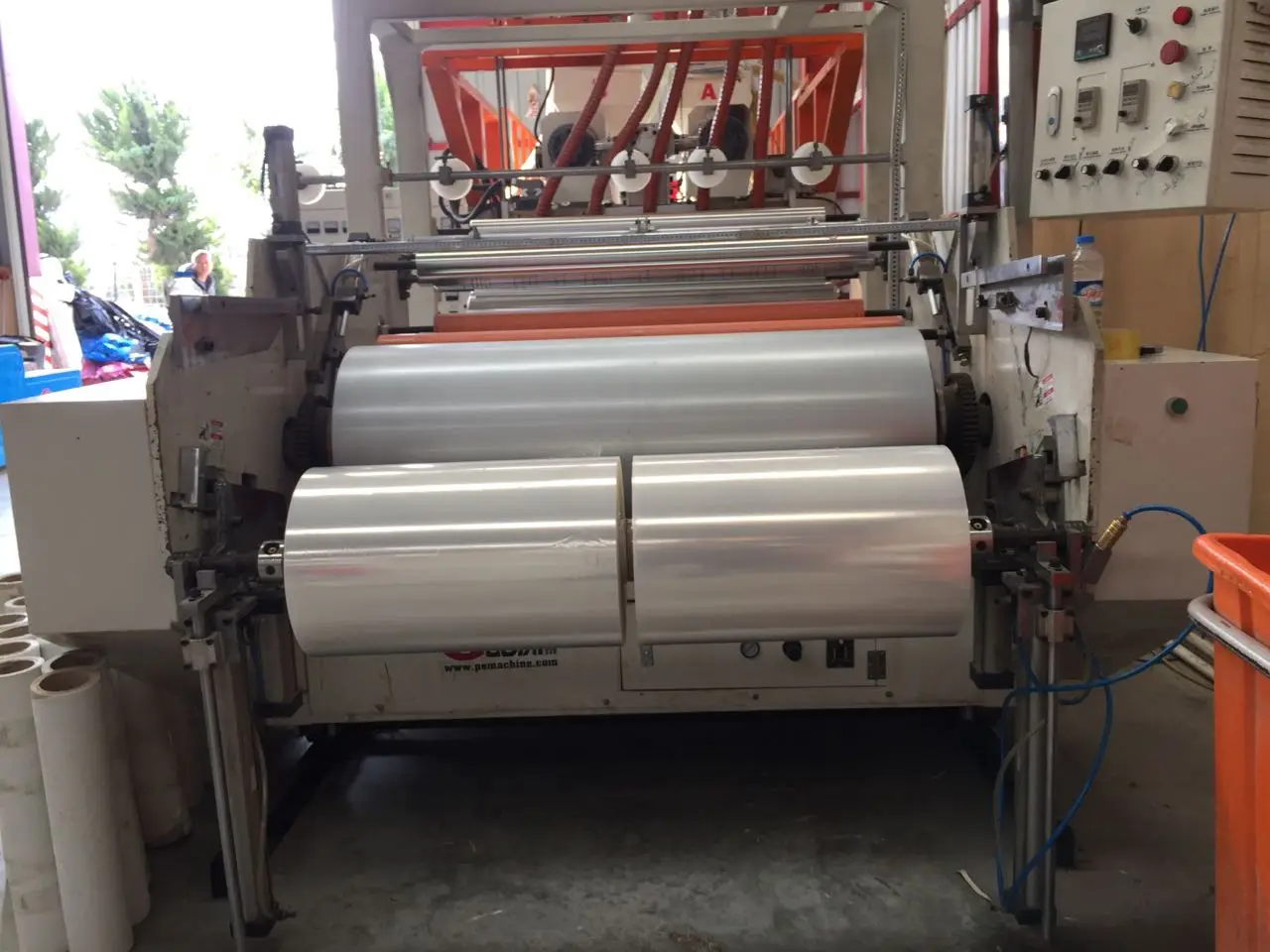Winding Stretch Film Machine  Model No. GT-500 1000mm (Single & Double Extrussion) stretch film wrapping machine